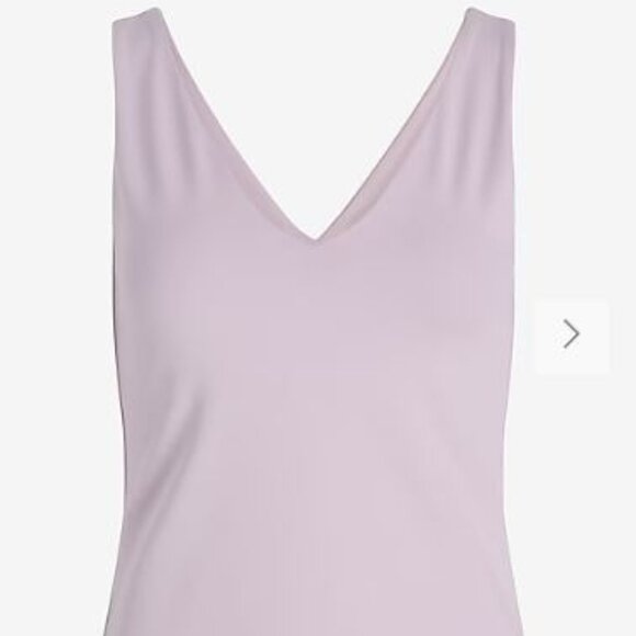 New Express Body Contour High Compression Double V-Neck Tank - size XL - Picture 2 of 3